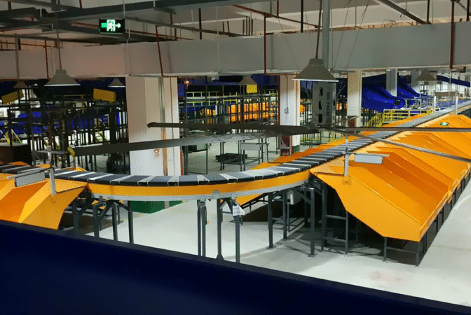 交叉帶自動分揀 交叉帶自動分揀