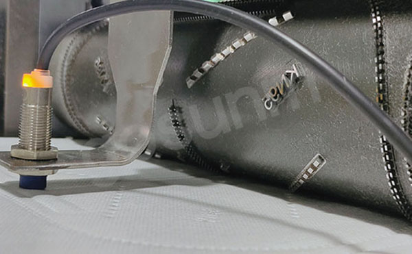 1669112225332555.jpg 全自動KN95口罩機112.jpg